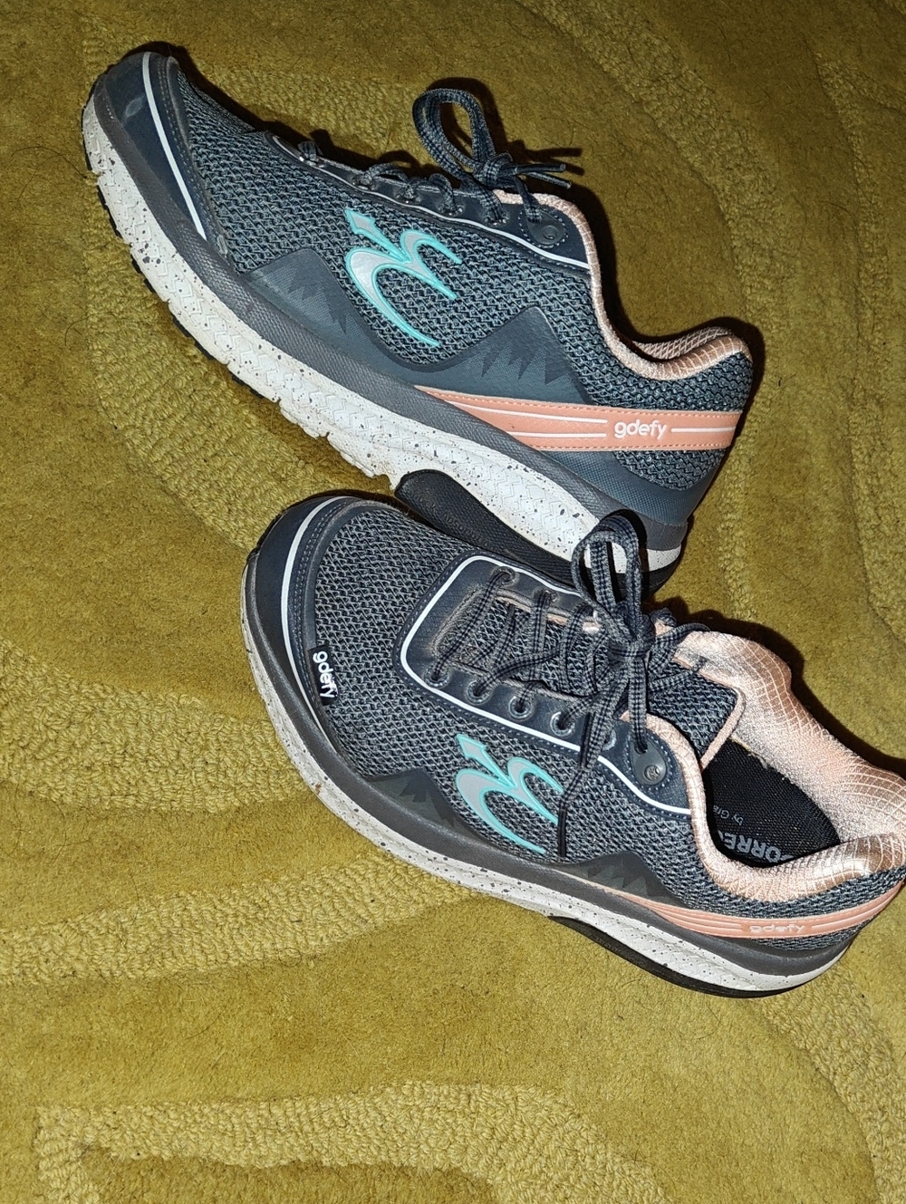 Lightweight Walking Shoes 👟